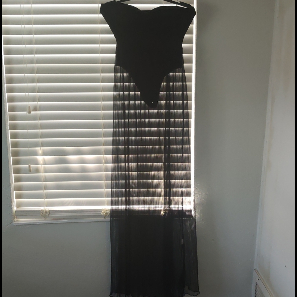 Swimwear/cover-up